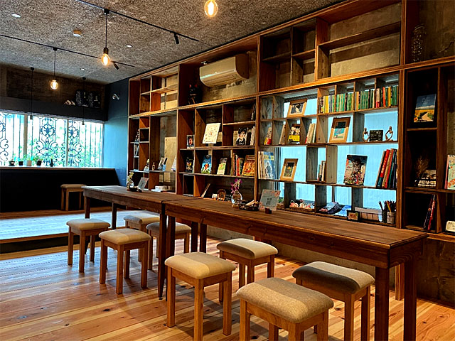 ラウンジ TABIROJI